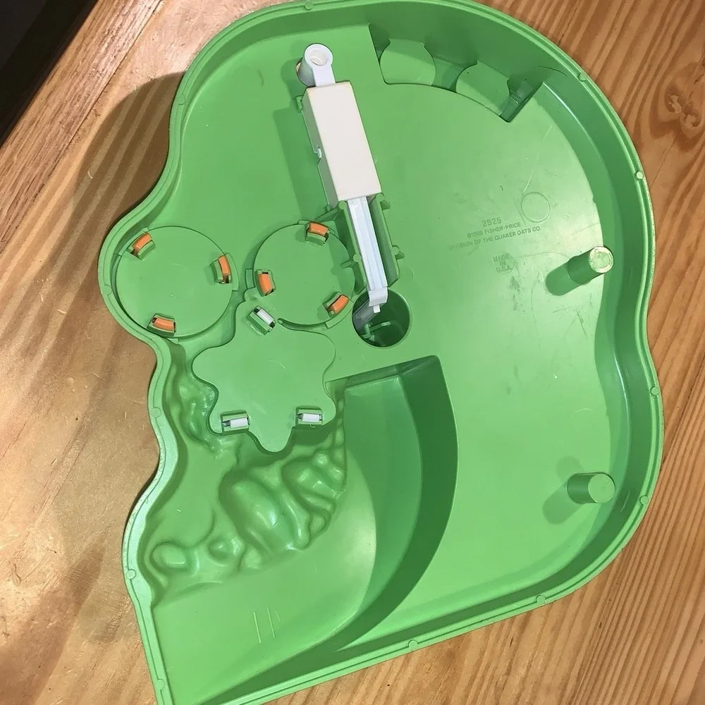 Fisher-Price Original Little People #2525 Little People Playground Base W Figure